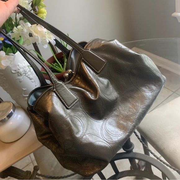 Coach Green Metallic Leather Signature Stitched Satchel Shoulder Bag Purse - Picture 6 of 7